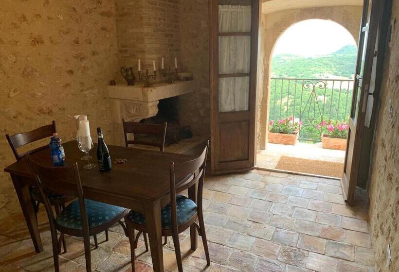 مبيت وإفطار Charme In Perillis