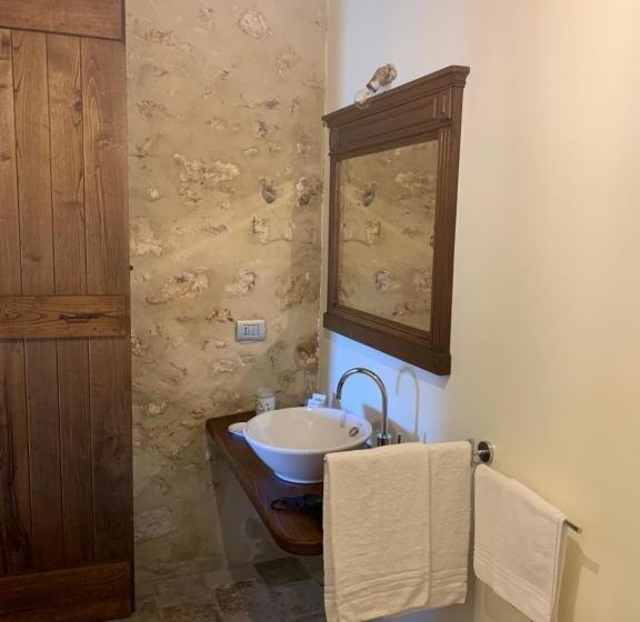 مبيت وإفطار Charme In Perillis
