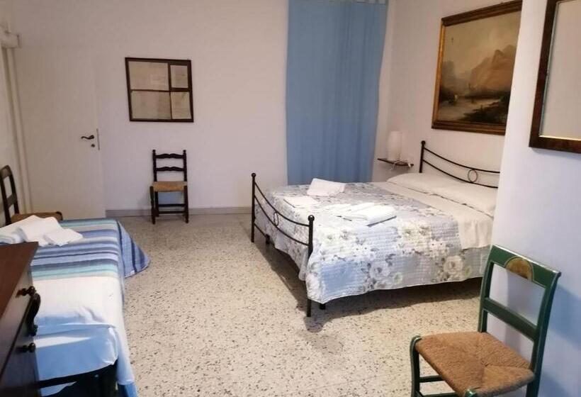 بنسيون Palazzo Pulieri