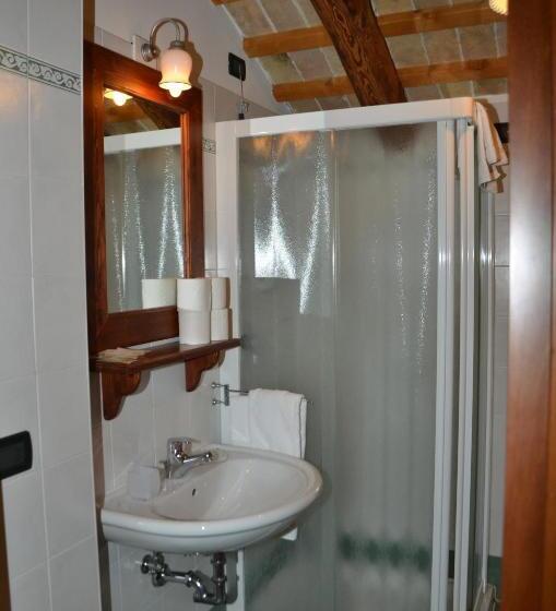 فندق Agriturismo Terra Di Zosagna