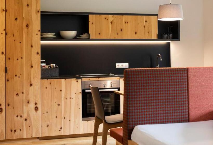 فندق Natura Boutique Chalet Wellness Spa