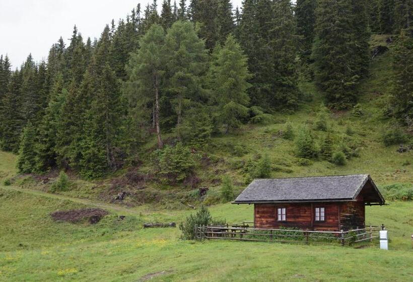 ユースホステル Gasthaus Furlhütte
