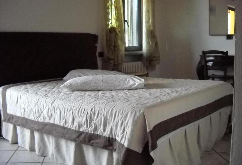 호스텔 Locanda Contrada Dei Fattori