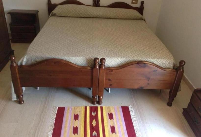 هاستل Locanda Ermes