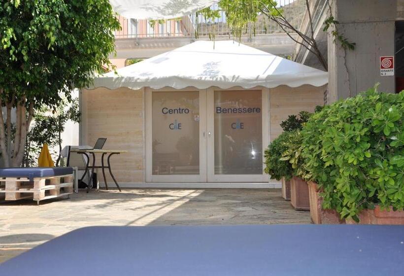 Ancora Resort