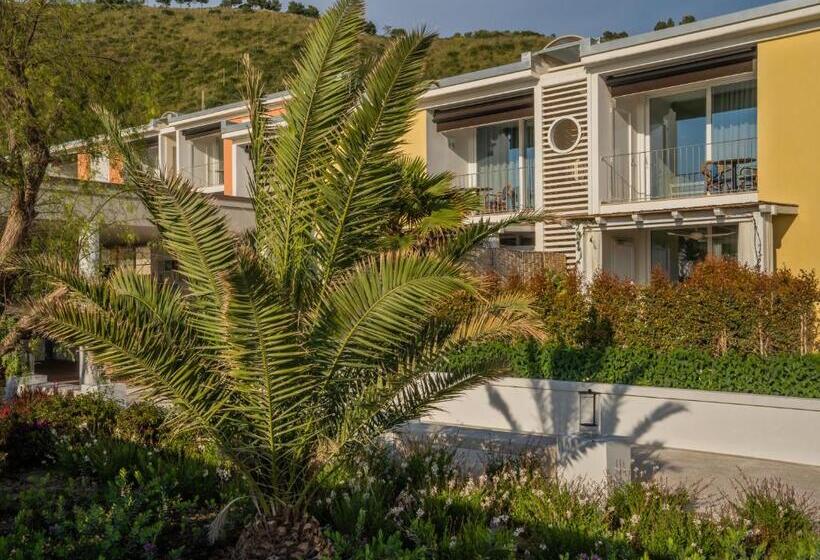 Ancora Resort