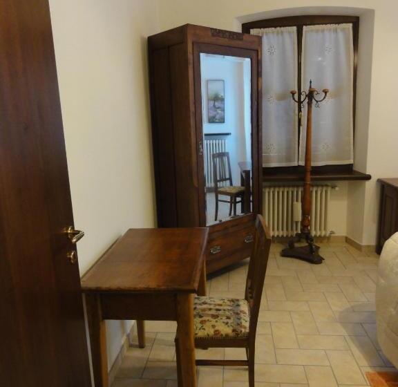 بنسيون Ristorante Buasca