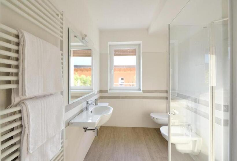 هتل Agritur Il Melograno