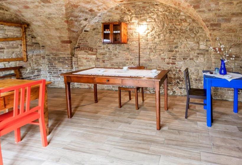 فندق Agriturismo Bio Melampo