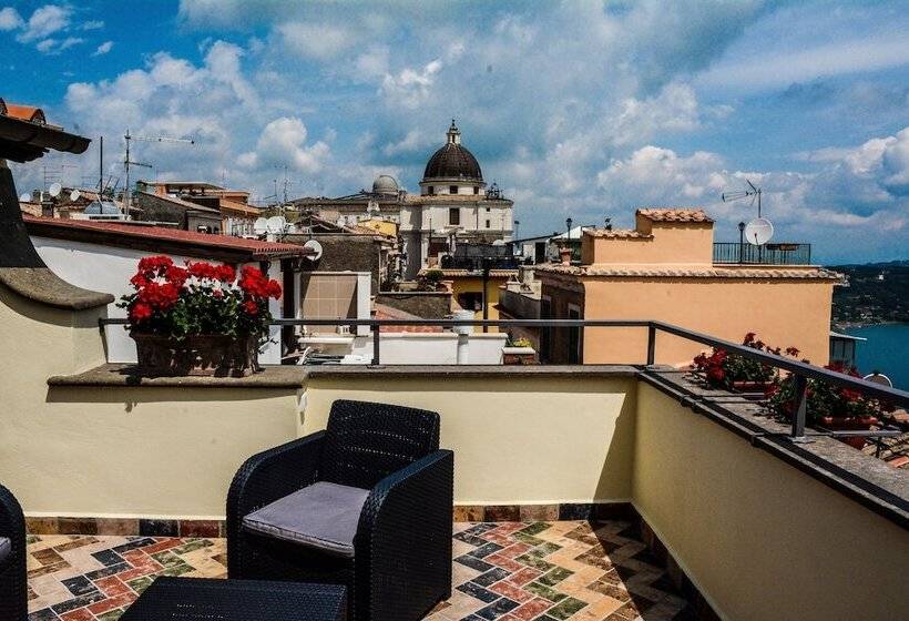 بنسيون Atlantis Inn Castelgandolfo