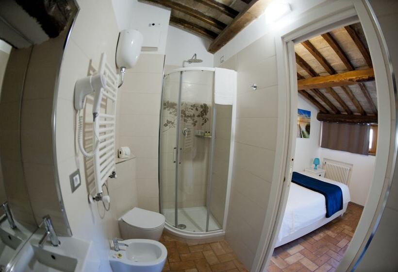 بنسيون Atlantis Inn Castelgandolfo