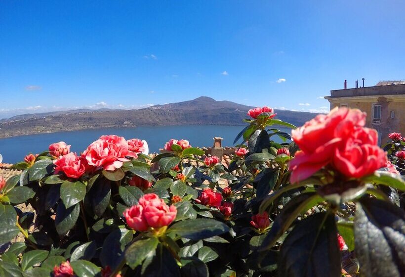 بنسيون Atlantis Inn Castelgandolfo