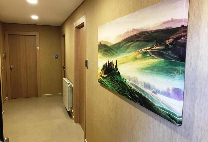 بنسيون Residenza S.event B&b