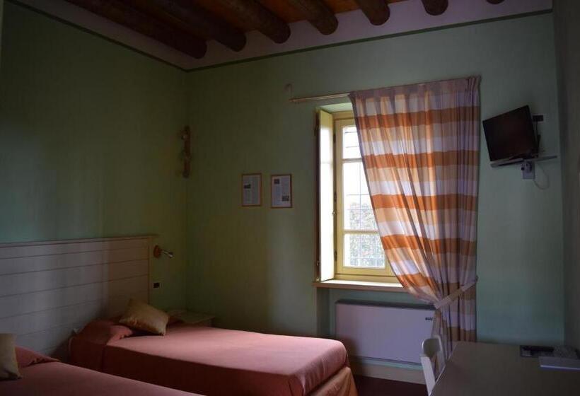 ホテル Agriturismo Cà Del Lupo