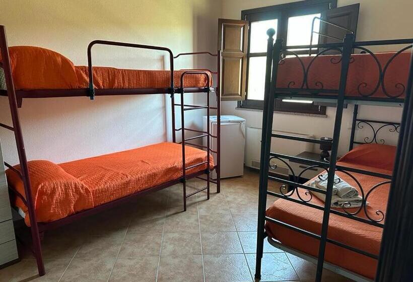 Отель Agriturismo La Fillirea