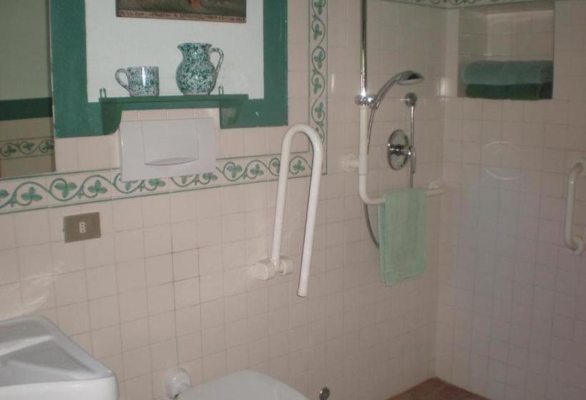 ホテル Agriturismo Podere Torre