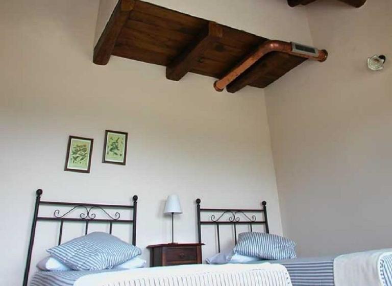 فندق Cascina Formighezzo
