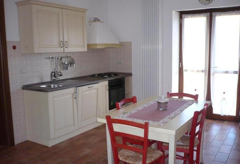 فندق Cascina Formighezzo