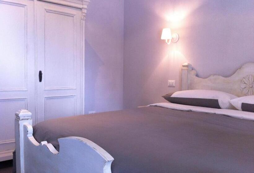 پانسیون Skipper White Guest House