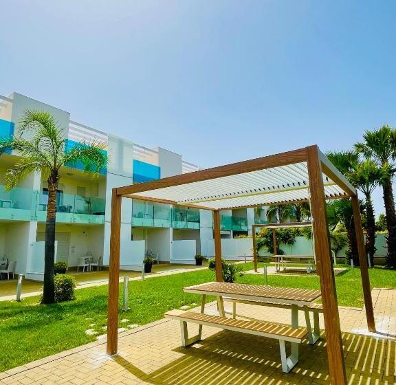 Vespucci Apartments Torre Lapillo