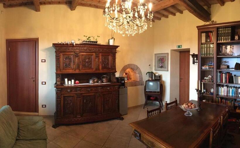 فندق Agriturismo Papaveri E Papere