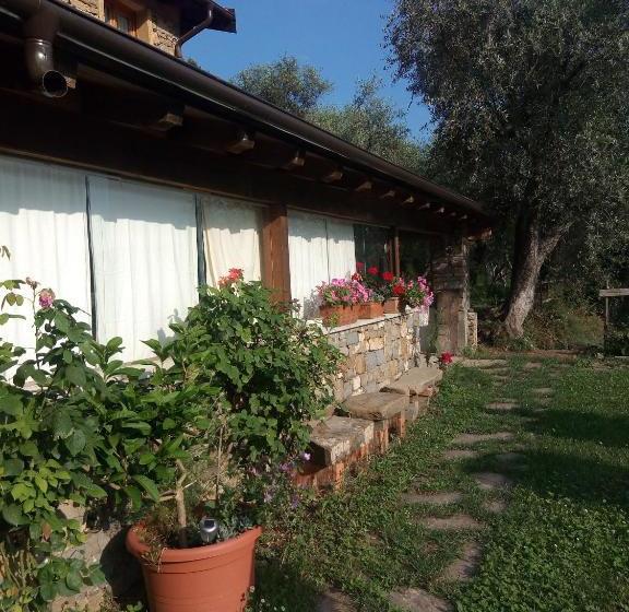 בית מלון כפרי Agriturismo Terre Del Mistero