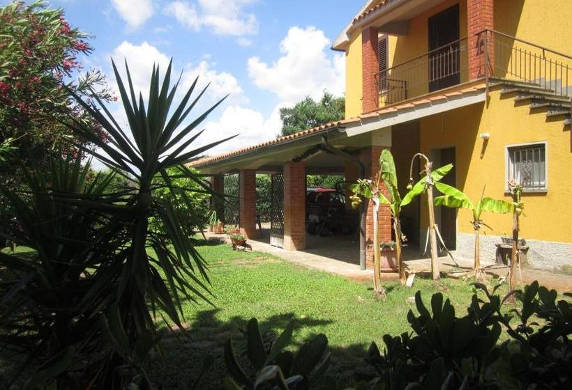 فندق Agriturismo La Carlina