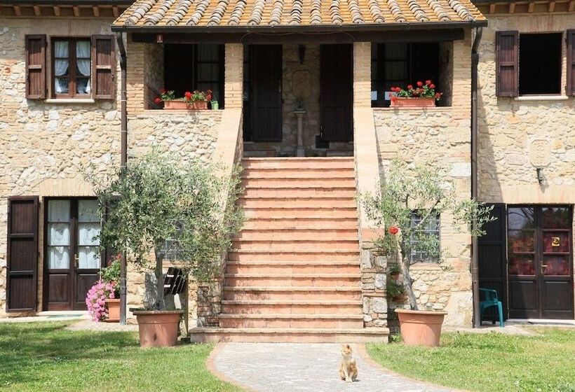 فندق Agriturismo Podere Luchiano