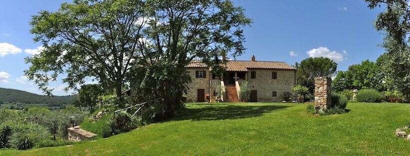 فندق Agriturismo Podere Luchiano