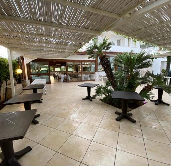 بنسيون Al Ristoro