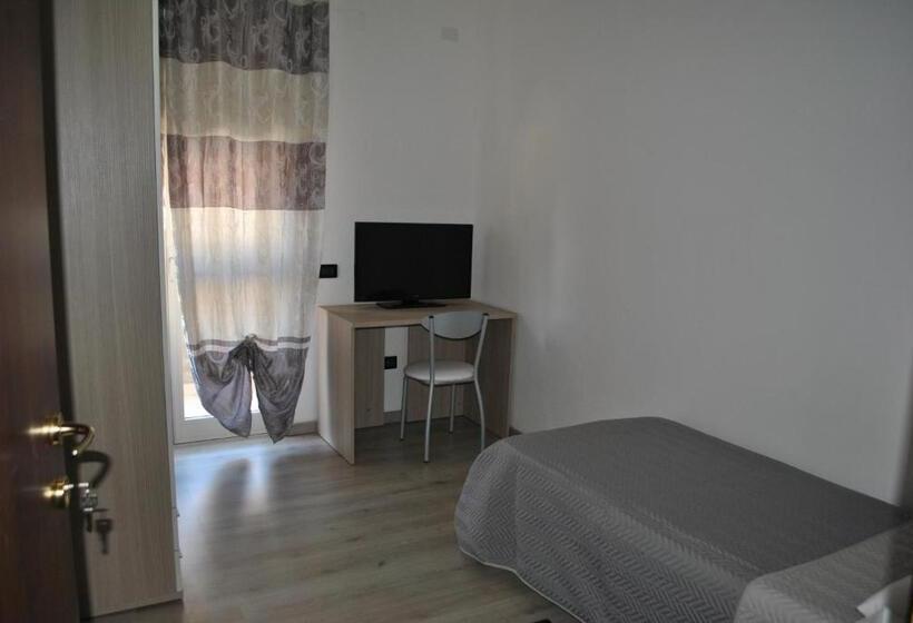 بنسيون Raxul Room