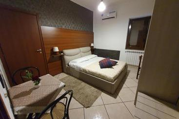 پانسیون Villa Nancy Rooms Cimitile Nola