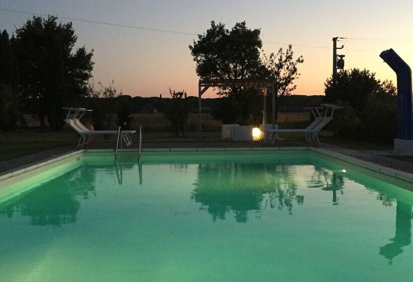 فندق Agriturismo Beveraggio