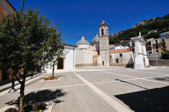 펜션 Drommire In Plassa E Clesia