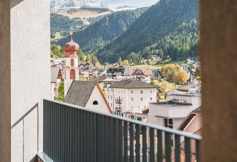 Aquila Dolomites Residence