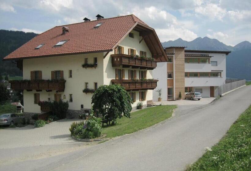 Garni   Appartement Neumairhof