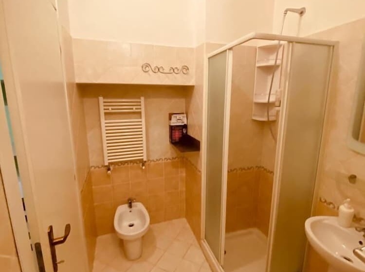 Hh Hermoso Housing Valenza