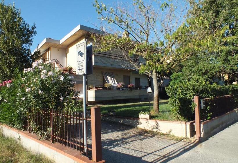 پانسیون Affittacamere Le Petit Palais