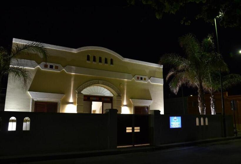 펜션 Affittacamere Torre Lapillo