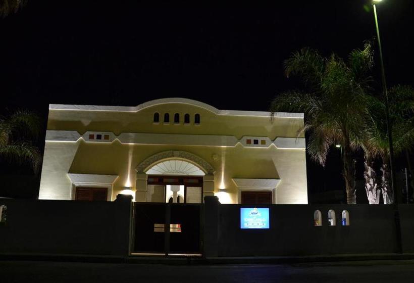 펜션 Affittacamere Torre Lapillo