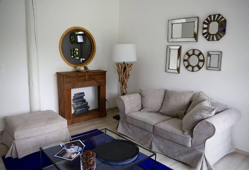 بنسيون La Maison D Inès And Ugolin & Spa