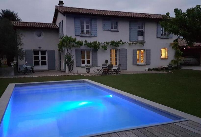 بنسيون La Ruette Aux Loups