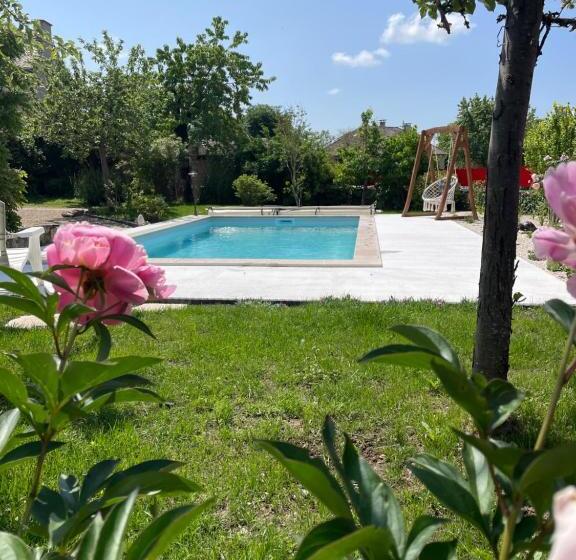 膳宿费 Le Couvent De Jouels