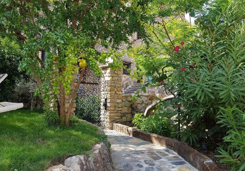 پانسیون Villa Arca