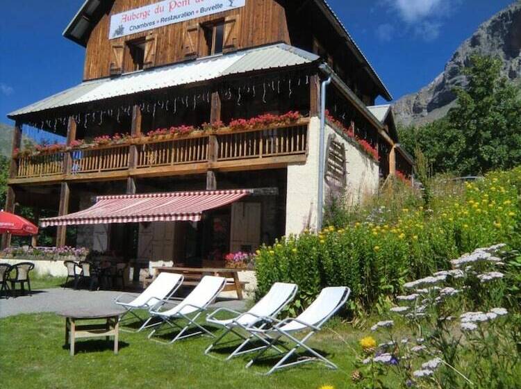 호스텔 Auberge Du Pont De L Alp