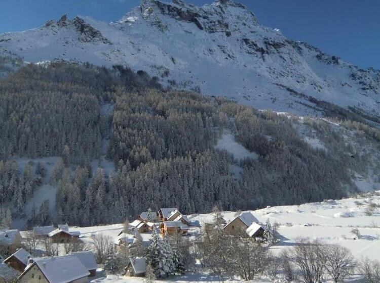 호스텔 Auberge Du Pont De L Alp