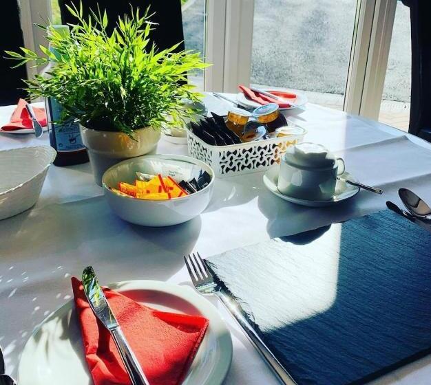 مبيت وإفطار Lovesgrove Country Guest House