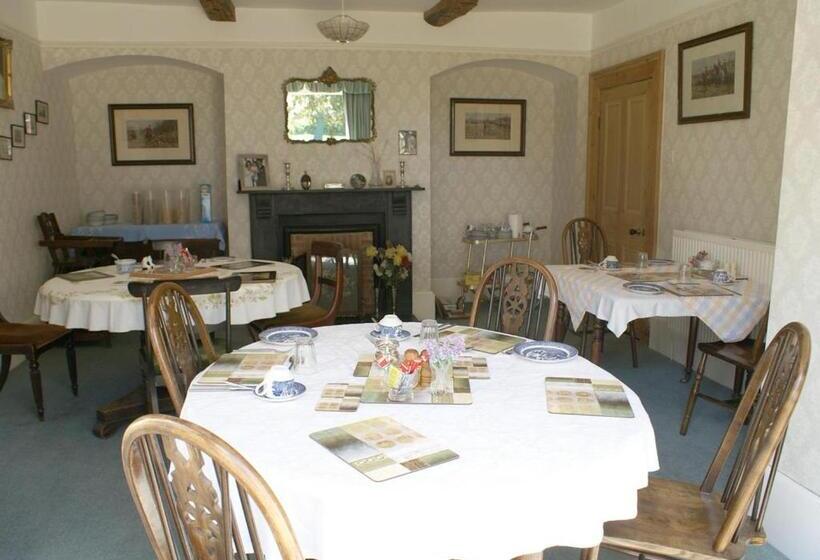 Haselor Farm B & B
