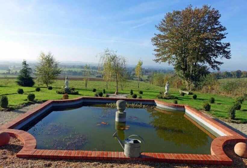 بنسيون Château De Montbrault