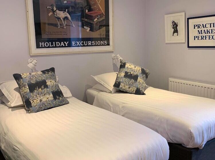 فندق صغير The Wheatsheaf Inn